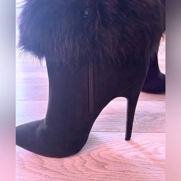 Forever 21 | Black Heel Boots - Picture 3 of 5